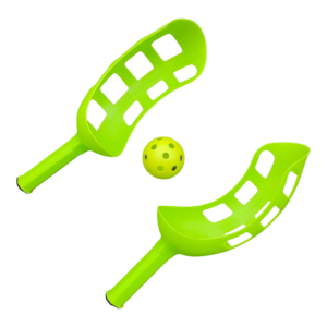 Twee groene scoops met de meegeleverde groene bal